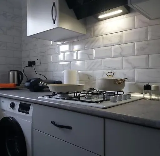 Brand New Renovated 1 Bedroom 3a * Nicosia